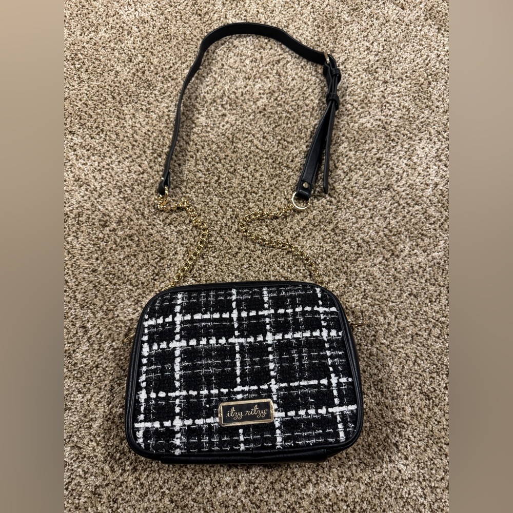 Itzy Ritzy Black & White Crossbody Bag